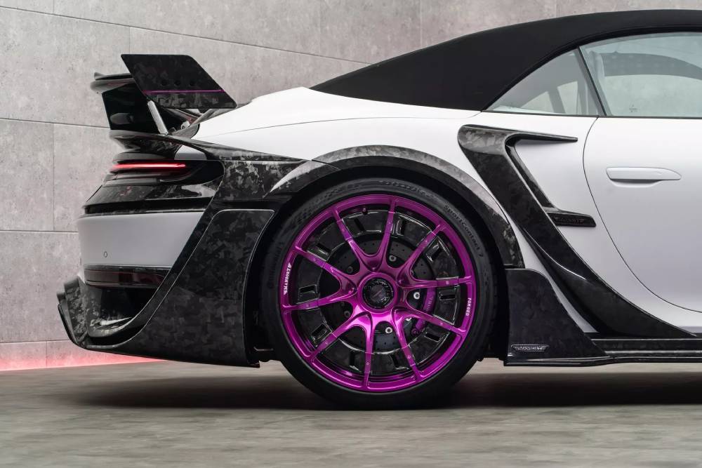 https://autogreeknews.gr/wp-content/uploads/2025/04/Mansory-Porsche-911-Turbo-S-Cabriolet-17.jpg
