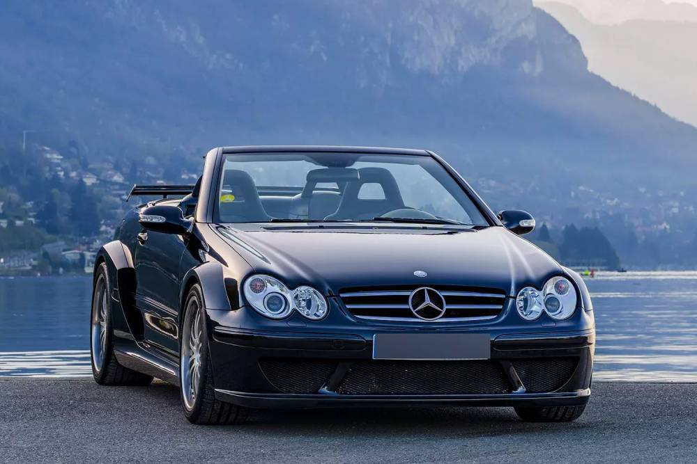 Ανοιχτός πειρασμός η Mercedes CLK DTM AMG