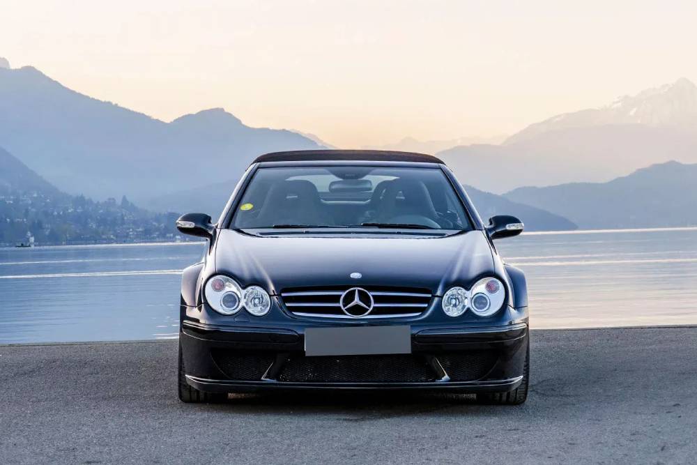 https://autogreeknews.gr/wp-content/uploads/2025/04/Mercedes-AMG-CLK-DTM-Auction-13.jpg