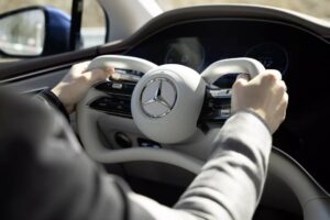 Mercedes-EQS-Prototype-Steer-By-Wire-And-Yoke-6-20