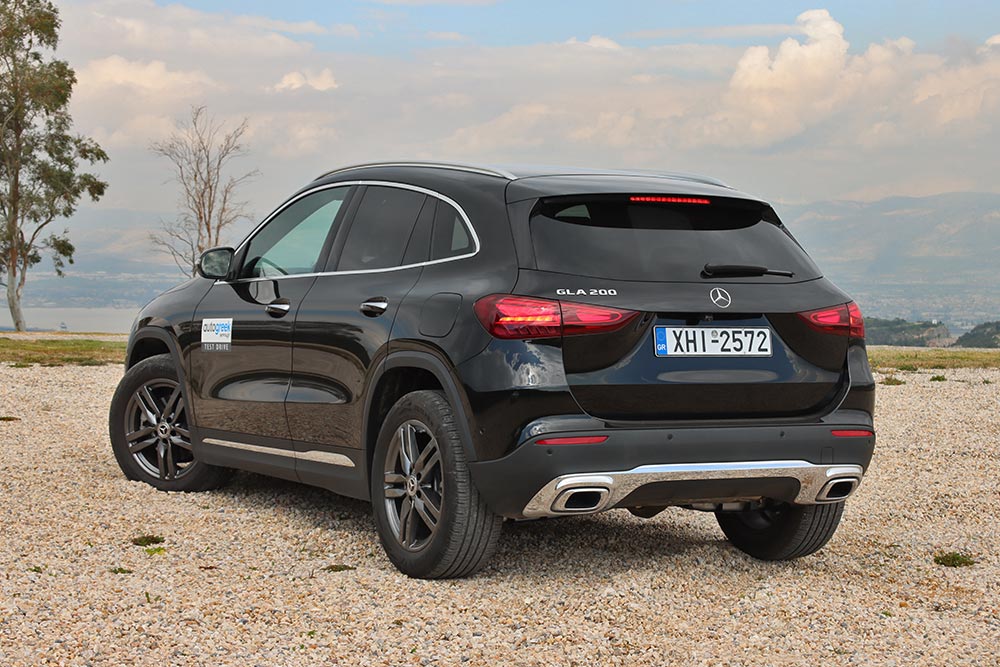 https://autogreeknews.gr/wp-content/uploads/2025/04/Mercedes-GLA-200-FL-7.jpg