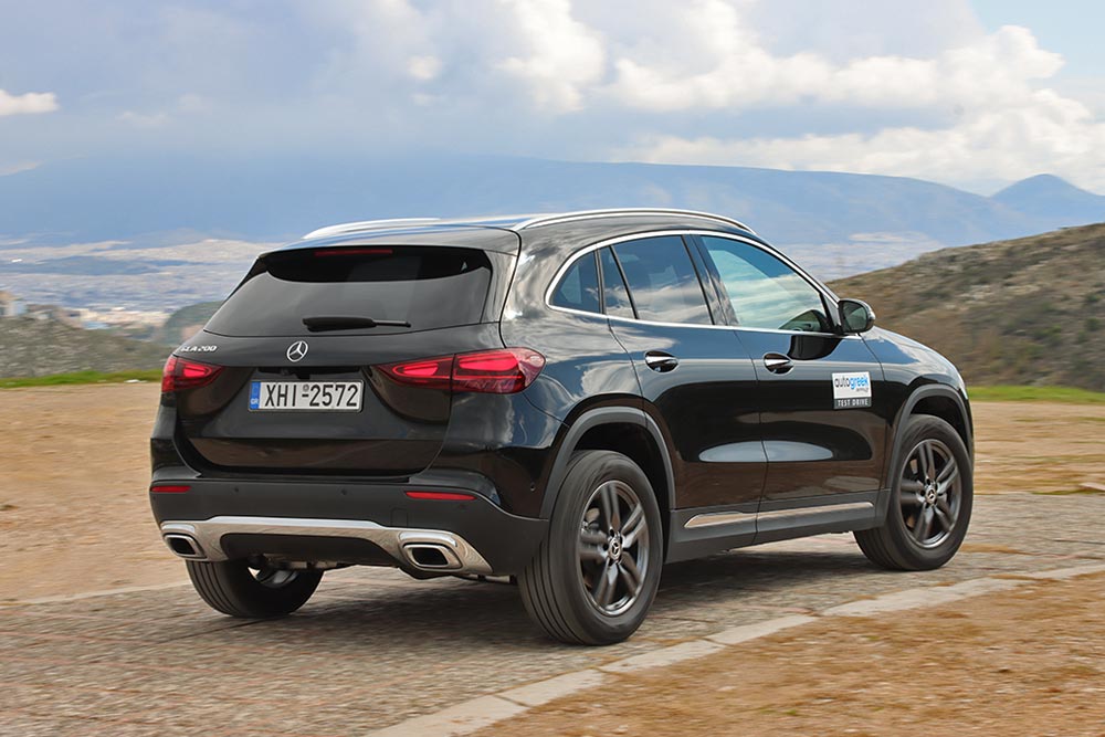 https://autogreeknews.gr/wp-content/uploads/2025/04/Mercedes-GLA-200-FL-9.jpg