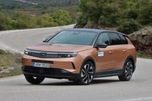 Opel Grandland 1.2 Hybrid 145 (10)