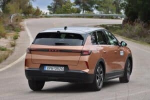 Opel Grandland 1.2 Hybrid 145 (12)