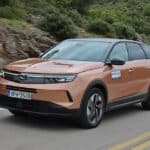 Opel Grandland 1.2 Hybrid 145 (2)