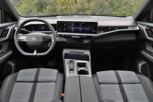 Opel Grandland 1.2 Hybrid 145 (20)