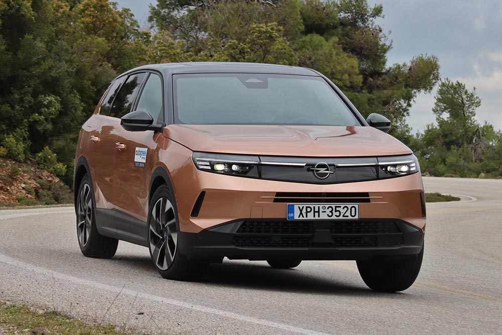 https://autogreeknews.gr/wp-content/uploads/2025/04/Opel-Grandland-1.2-Hybrid-145-7.jpg