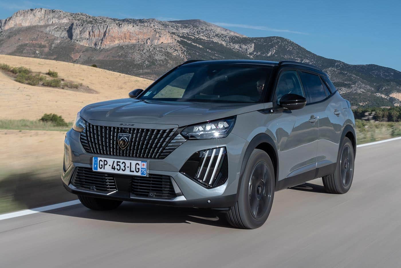 Αέρα πατέρα για νέο Peugeot 2008 Hybrid 145 hp