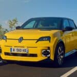 Renault-5-E-Tech-electric---iconic-cinq-version---Pop-Yellow!