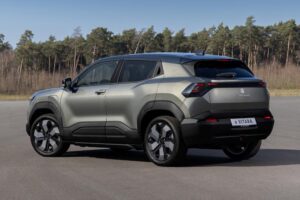 Suzuki_e_VITARA–(3)