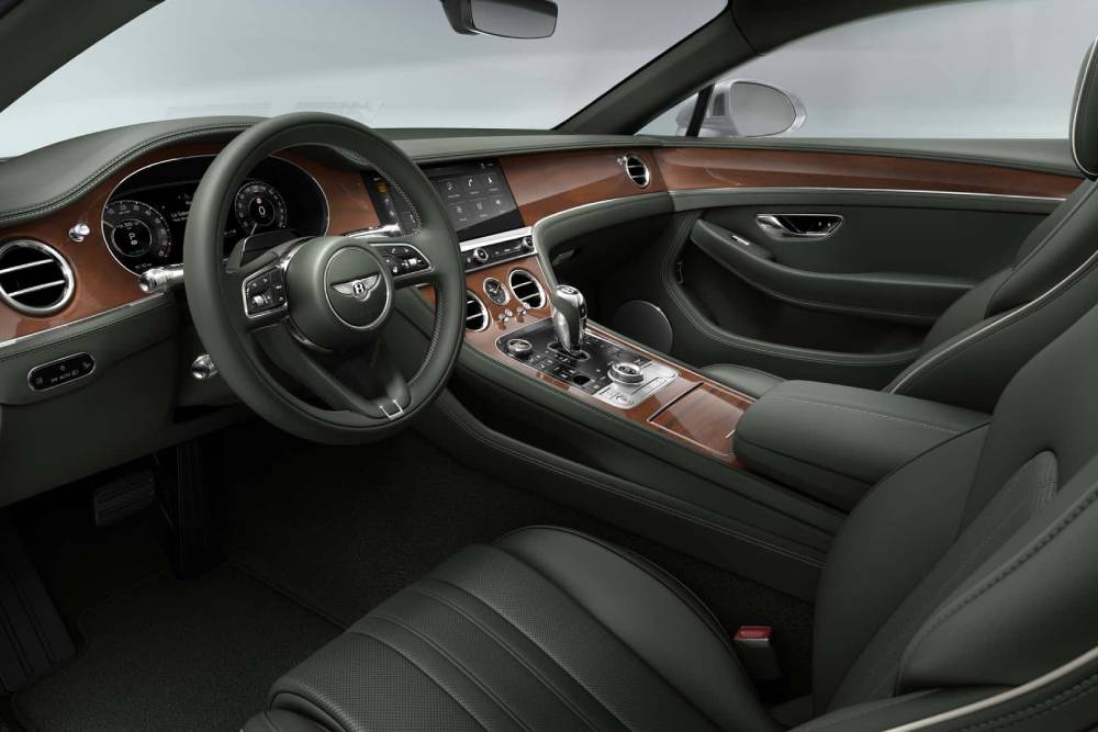 https://autogreeknews.gr/wp-content/uploads/2025/04/bentley-continental-gt-1.jpg