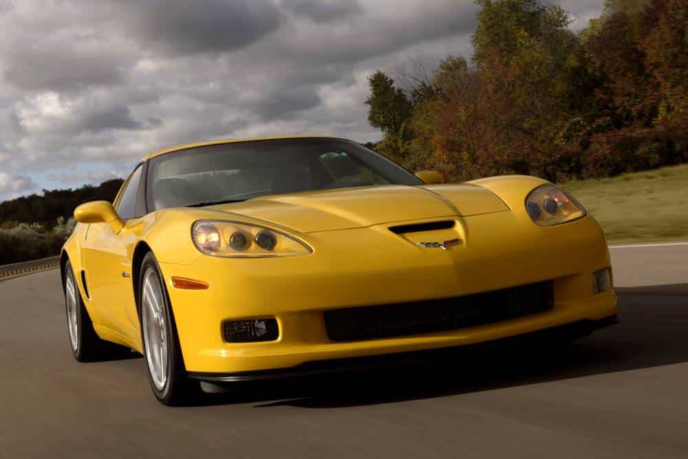 https://autogreeknews.gr/wp-content/uploads/2025/04/chevrolet_corvette_z06_261.jpg