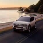 gallery-01-driving-along-the-shoreline-road