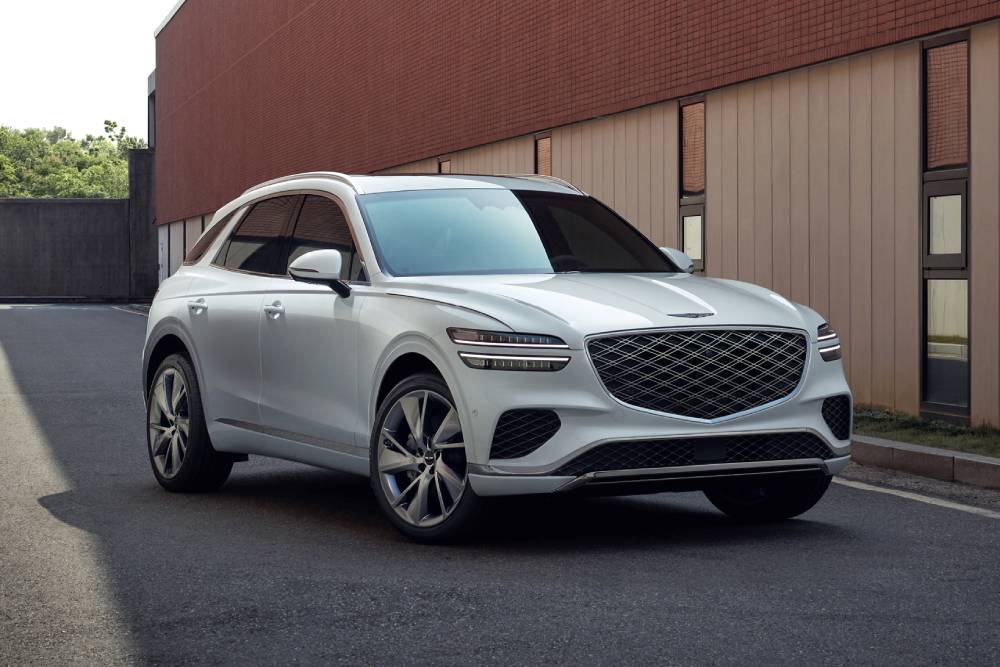 https://autogreeknews.gr/wp-content/uploads/2025/04/genesis_gv70_7.jpg