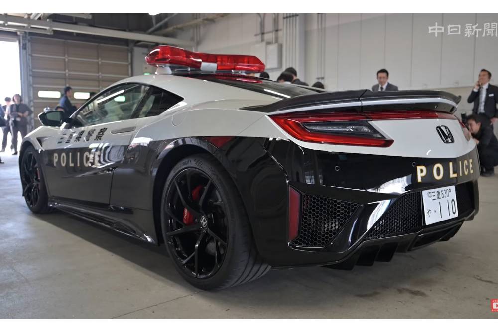 https://autogreeknews.gr/wp-content/uploads/2025/04/honda-nsx-police-car-08.jpg