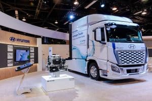 hyundai-act-expo-2025-xcient-fuel-cell-truck-unveil-02 (1)