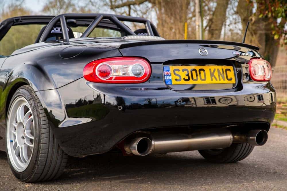 https://autogreeknews.gr/wp-content/uploads/2025/04/mazda-mx-5-honda-engine-swap-08.jpg