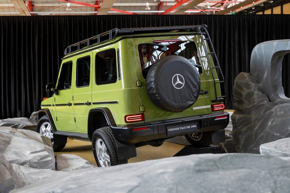 https://autogreeknews.gr/wp-content/uploads/2025/04/mercedes-g-class-stronder-than-the-80s-04.jpg