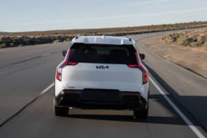 new-2026-kia-ev9-nightfall-edition-is-all-about-gl (6)