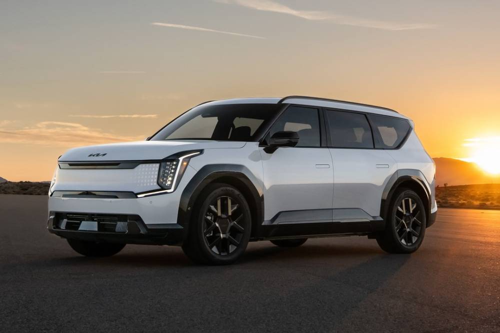 Νέο Kia EV9 Nightfall με σκοτεινές διαθέσεις