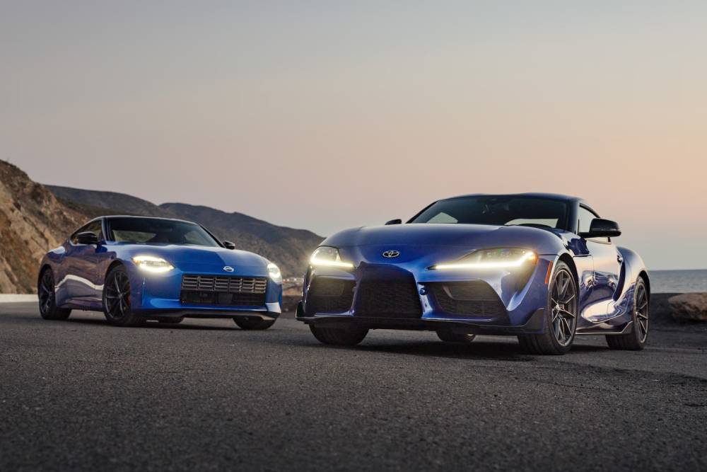 https://autogreeknews.gr/wp-content/uploads/2025/04/nissan-z-vs-toyota-supra-sales-07.jpg