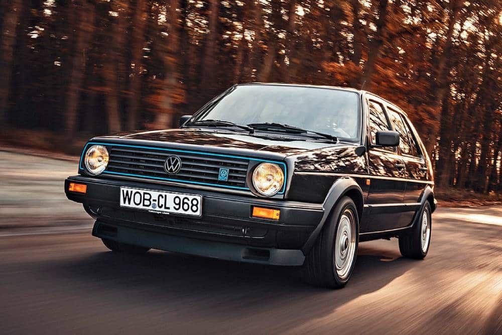 https://autogreeknews.gr/wp-content/uploads/2025/04/vw-golf-g60-limited.jpg
