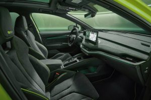 09_new_skoda_enyaq_rs_0e6ef57f-1920×1440 (1)