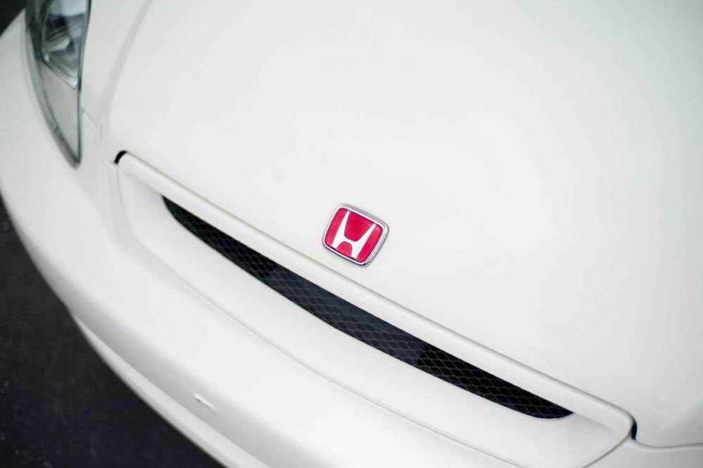 https://autogreeknews.gr/wp-content/uploads/2025/05/1997-Honda-Civic-Type-R-Auction-12-2048x1363-1.jpg