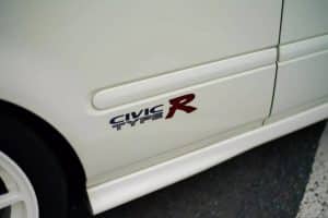 1997-Honda-Civic-Type-R-Auction-16-2048×1363