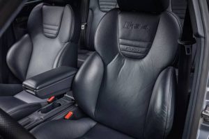 2002-Audi-RS4-interior-00012-2048×1150
