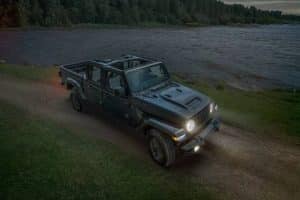 2025-Jeep-Gladiator-Dark-Sky-521-2-2048×1648