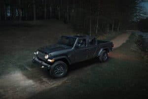2025-Jeep-Gladiator-Dark-Sky-521-3-2048×1188