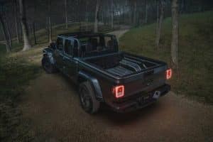 2025-Jeep-Gladiator-Dark-Sky-521-4-2048×1366