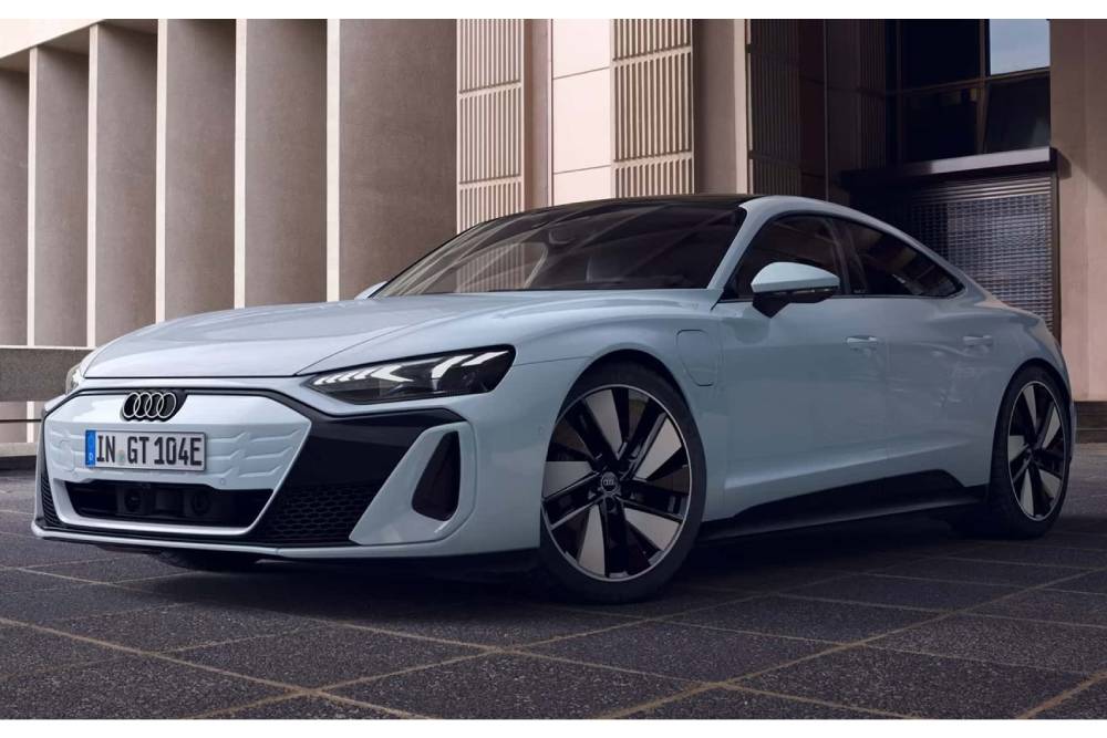 https://autogreeknews.gr/wp-content/uploads/2025/05/2025-audi-e-tron-gt-base-model-2.jpg
