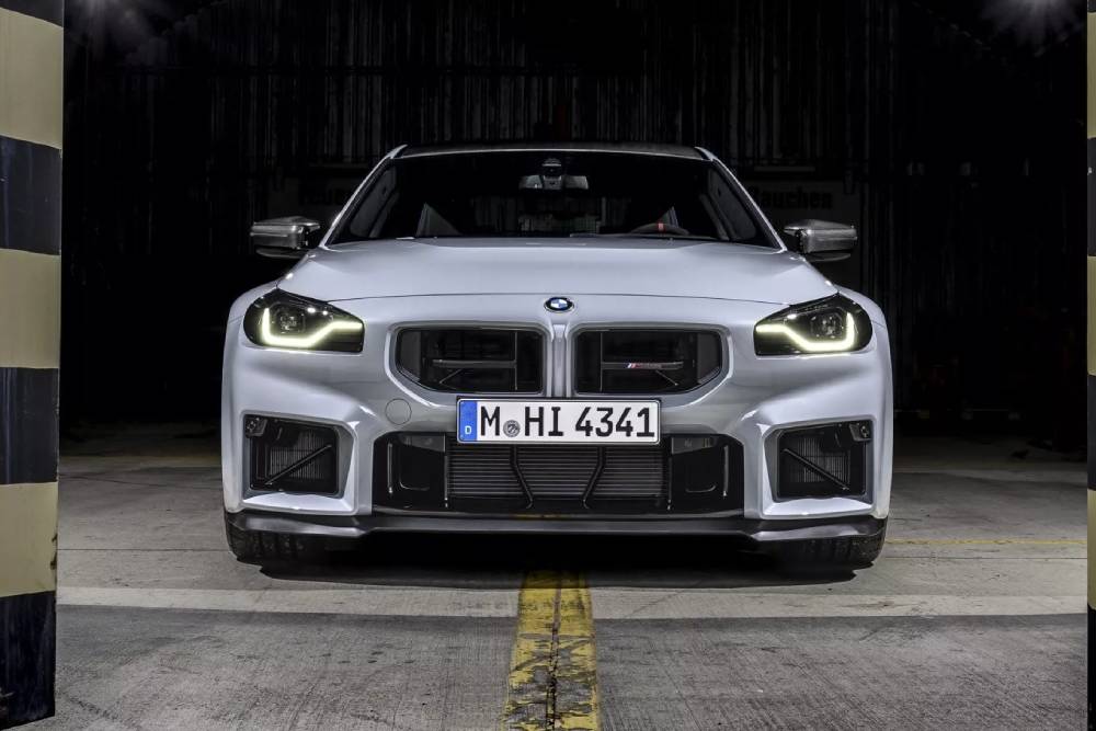 https://autogreeknews.gr/wp-content/uploads/2025/05/2026-BMW-M2-CS-044-1.jpg