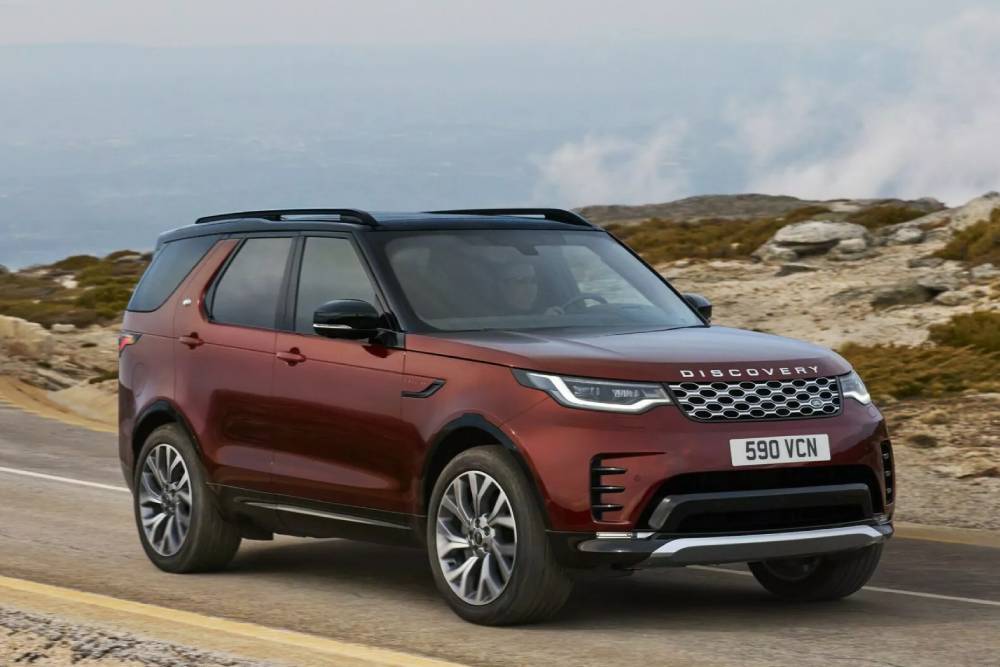 https://autogreeknews.gr/wp-content/uploads/2025/05/2026-Land-Rover-Discovery-Gemini-521-7-2048x1152-1.jpg