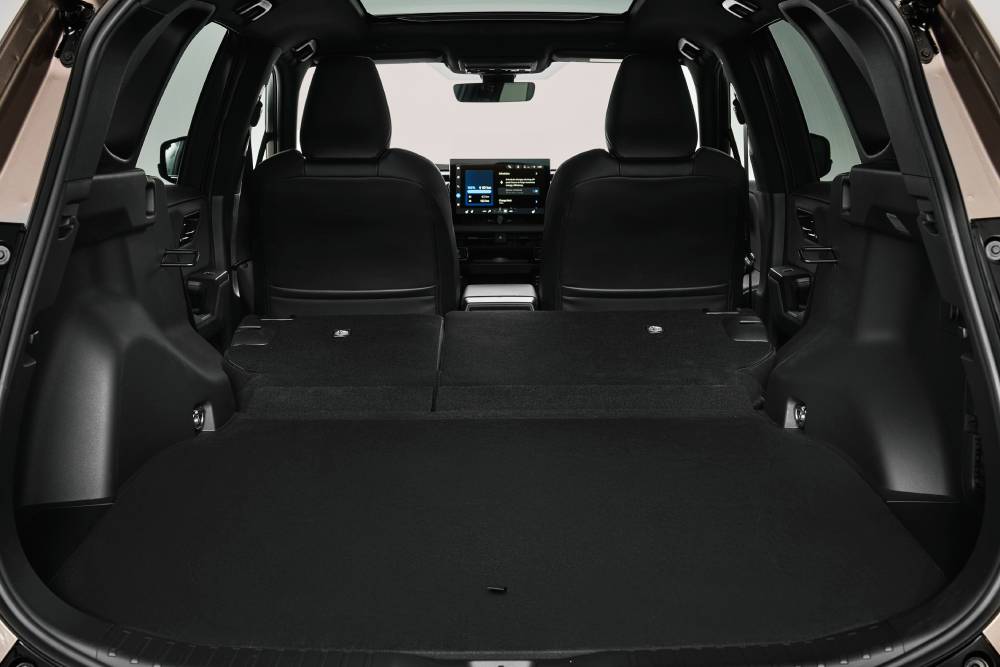 https://autogreeknews.gr/wp-content/uploads/2025/05/2026-all-newrav4-interior-013-1.jpg