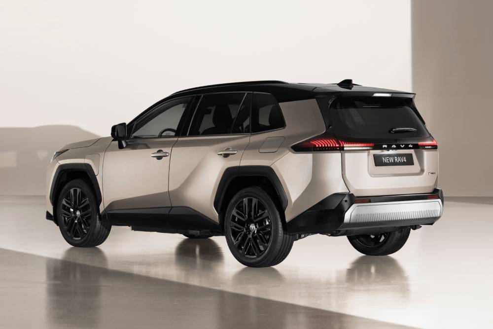https://autogreeknews.gr/wp-content/uploads/2025/05/2026-all-newrav4-static-008-1.jpg