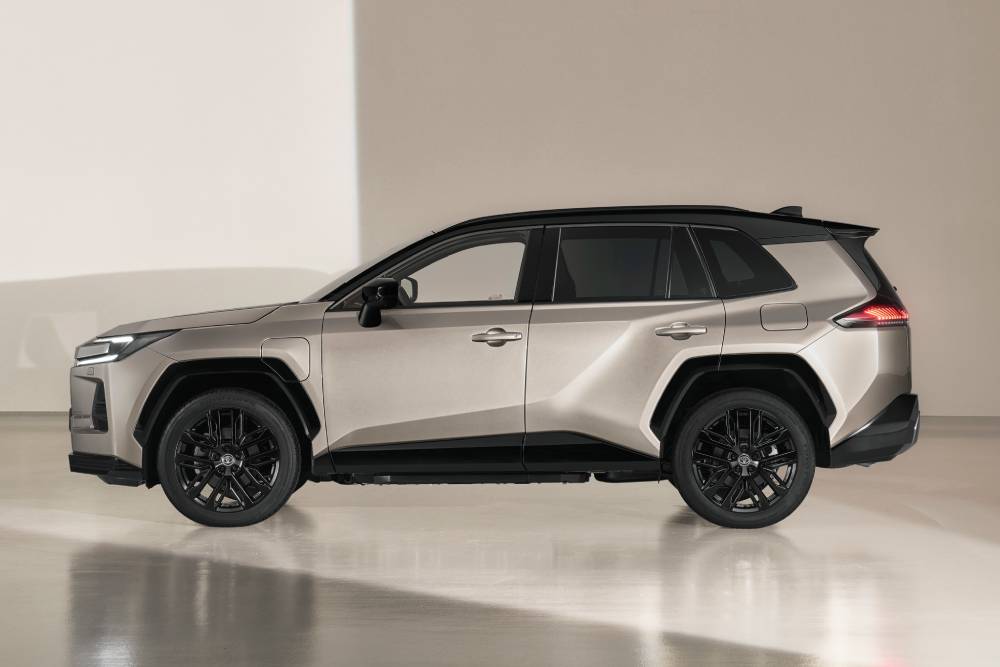 https://autogreeknews.gr/wp-content/uploads/2025/05/2026-all-newrav4-static-010-1.jpg