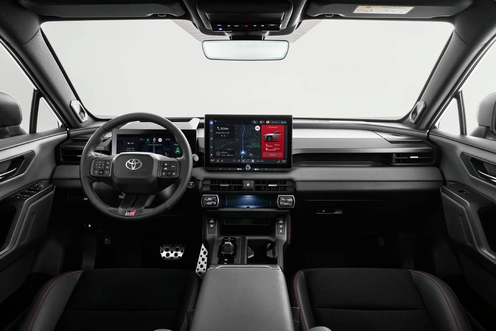https://autogreeknews.gr/wp-content/uploads/2025/05/2026-rav4grsport-interior-001-1.jpg