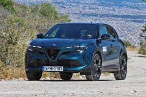 Alfa Romeo Junior Ibrida (8)