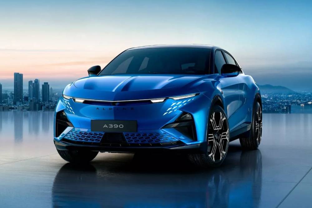 Νέο Alpine A390 σπάει το καλούπι της παράδοσης