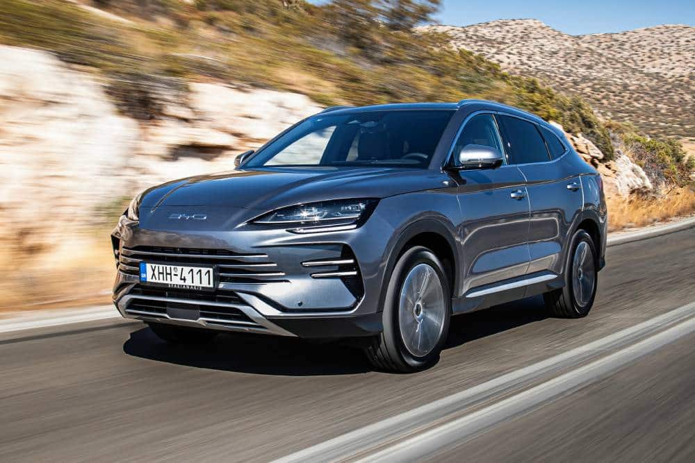 https://autogreeknews.gr/wp-content/uploads/2025/05/BYD-SEAL-U-DM-i_Dynamic-L2-1.jpg