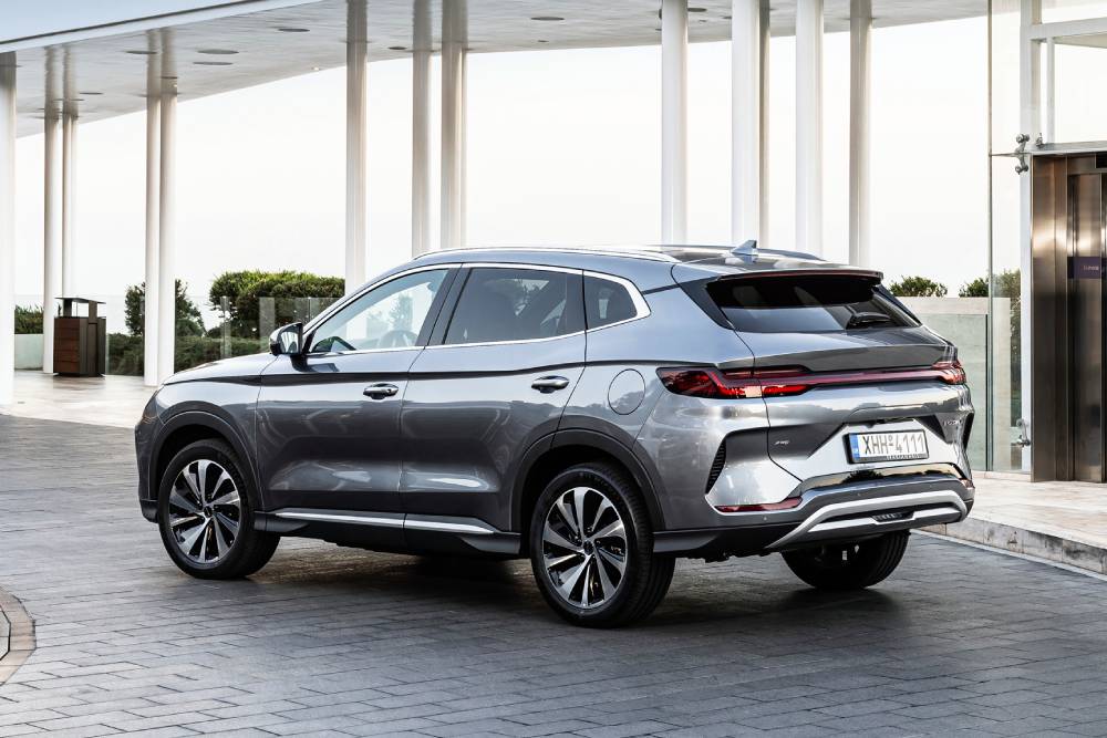 https://autogreeknews.gr/wp-content/uploads/2025/05/BYD-SEAL-U-DM-i_Exterior-L2-1.jpg