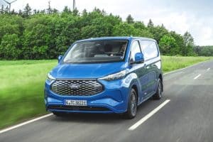 FORD E-TRANSIT CUSTOM_04 (1)