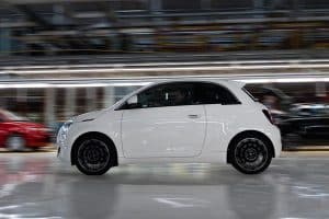 Fiat-500-Hybrid-2025-(3)