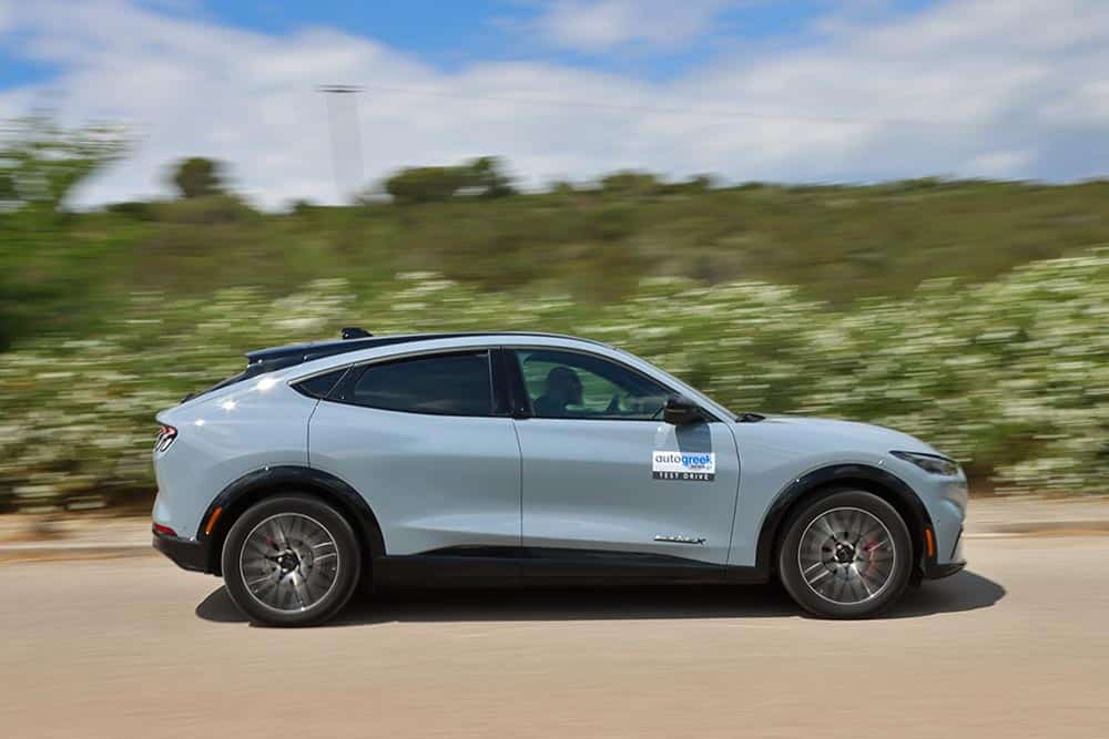 https://autogreeknews.gr/wp-content/uploads/2025/05/Ford-Mustang-Mach-E-X-13.jpg