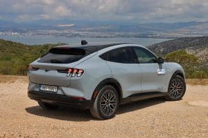 Ford Mustang Mach-E X (16)