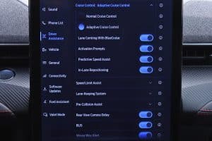 Ford Mustang Mach-E X (19)