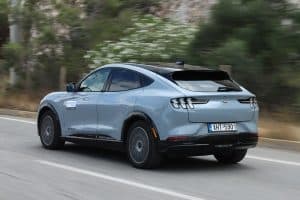 Ford Mustang Mach-E X (3)